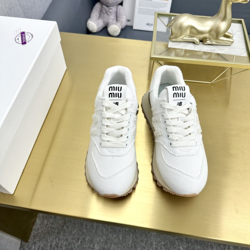 Miu Miu Casual Shoes